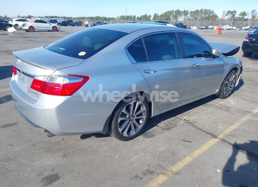 Photo 4 of 2015 Honda Accord SPORT (VIN 1HGCR2F55FA200457)