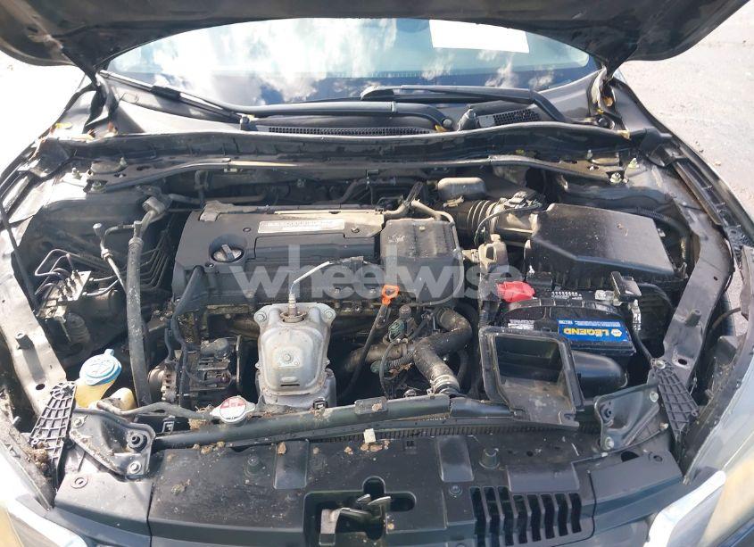 Photo 10 of 2015 Honda Accord SPORT (VIN 1HGCR2F55FA234219)