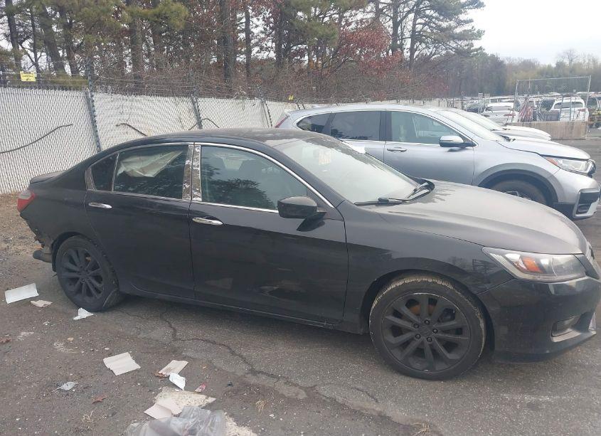 Photo 13 of 2015 Honda Accord SPORT (VIN 1HGCR2F55FA267303)