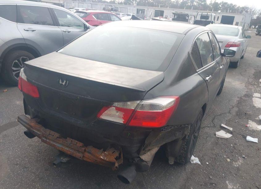 Photo 4 of 2015 Honda Accord SPORT (VIN 1HGCR2F55FA267303)