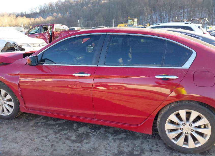 Photo 15 of 2016 Honda Accord SPORT (VIN 1HGCR2F55GA030618)