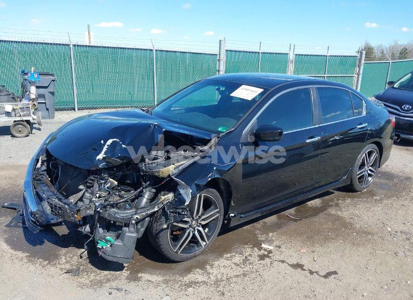 Photo 2 of 2016 Honda Accord SPORT (VIN 1HGCR2F55GA065224)