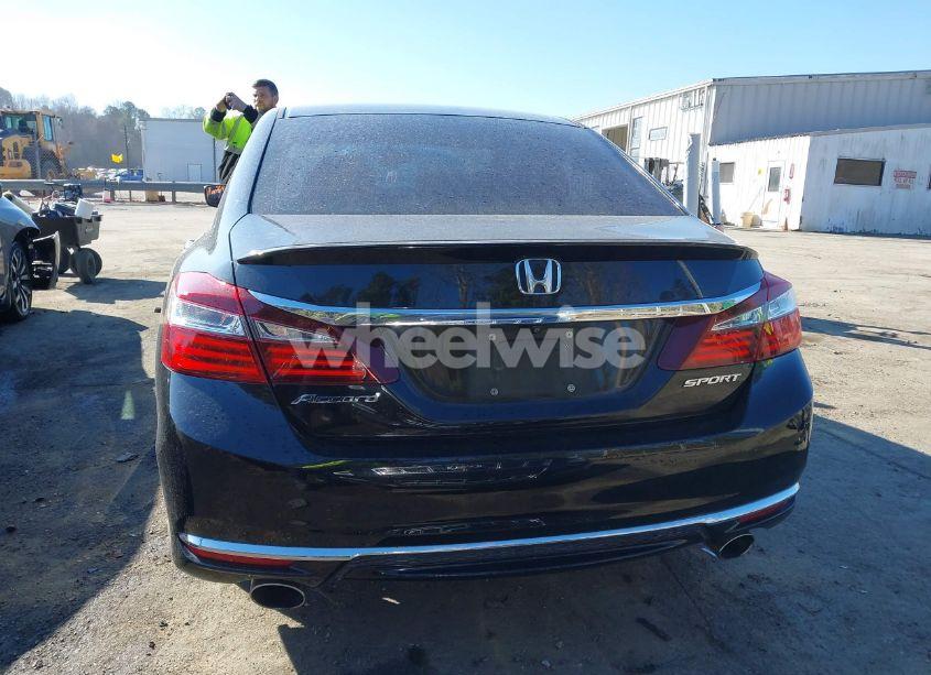 Photo 16 of 2016 Honda Accord SPORT (VIN 1HGCR2F55GA072612)