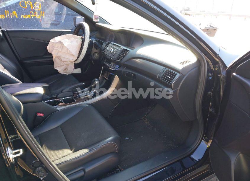 Photo 5 of 2016 Honda Accord SPORT (VIN 1HGCR2F55GA072612)