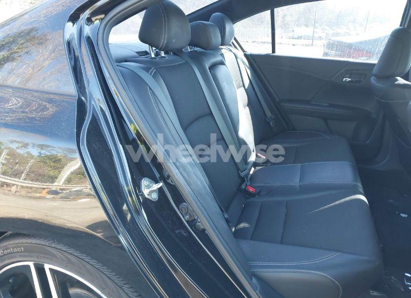 Photo 8 of 2016 Honda Accord SPORT (VIN 1HGCR2F55GA072612)