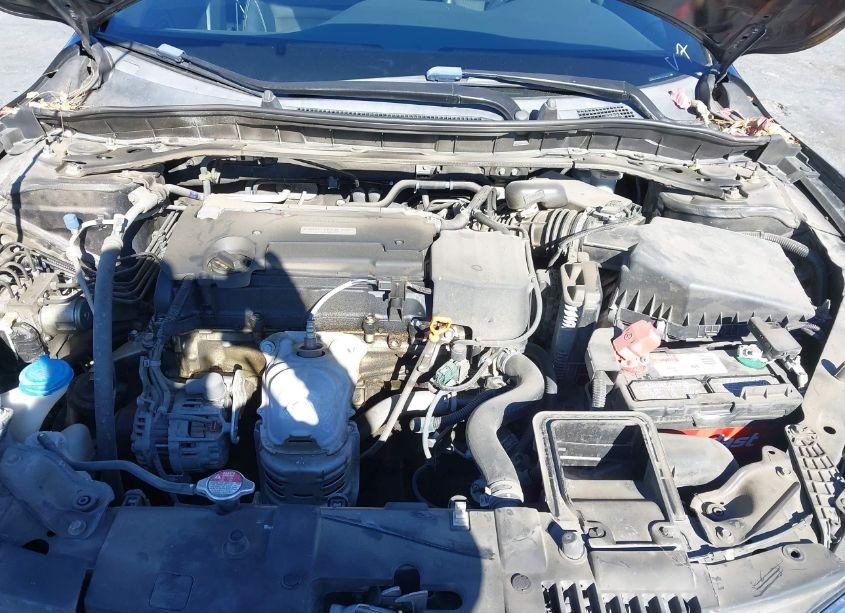 Photo 10 of 2016 Honda Accord SPORT (VIN 1HGCR2F55GA136938)