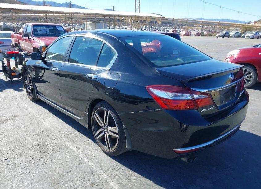 Photo 3 of 2016 Honda Accord SPORT (VIN 1HGCR2F55GA136938)