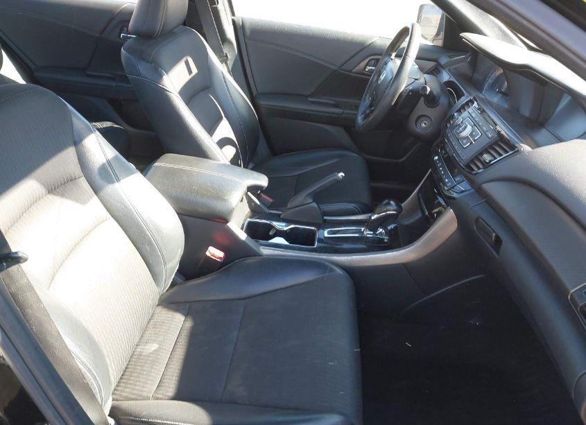 Photo 5 of 2016 Honda Accord SPORT (VIN 1HGCR2F55GA136938)