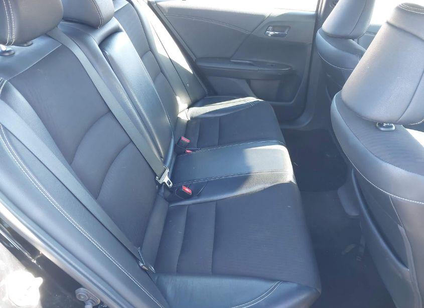 Photo 8 of 2016 Honda Accord SPORT (VIN 1HGCR2F55GA136938)