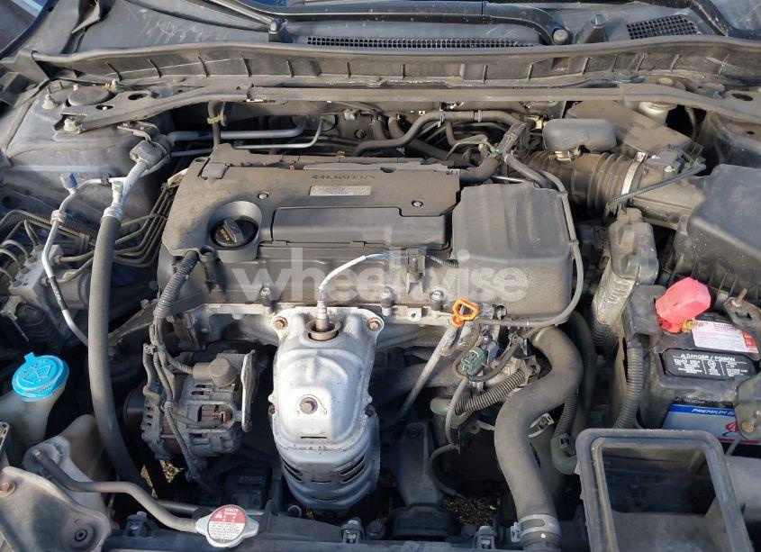 Photo 10 of 2016 Honda Accord SPORT (VIN 1HGCR2F55GA163217)