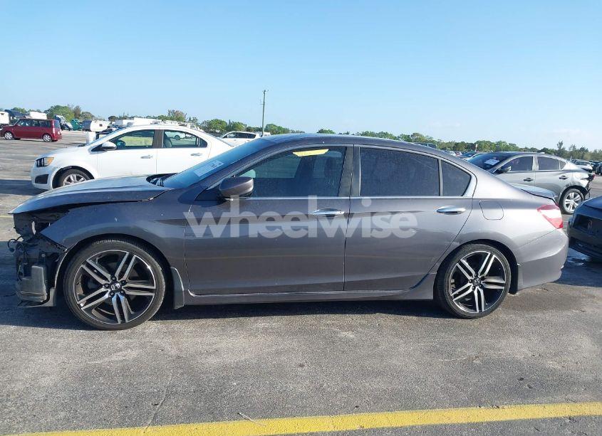 Photo 15 of 2016 Honda Accord SPORT (VIN 1HGCR2F55GA164724)