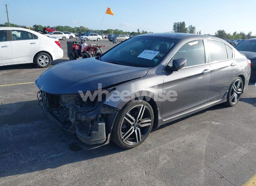 Photo 2 of 2016 Honda Accord SPORT (VIN 1HGCR2F55GA164724)