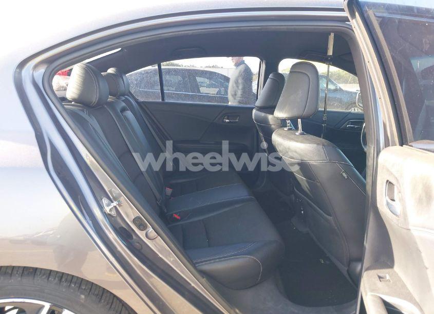 Photo 8 of 2016 Honda Accord SPORT (VIN 1HGCR2F55GA164724)