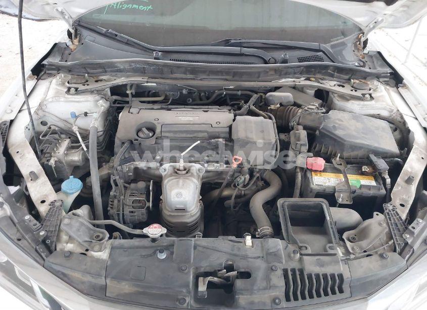 Photo 10 of 2016 Honda Accord SPORT (VIN 1HGCR2F55GA198694)