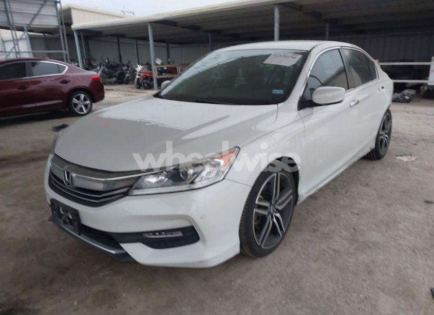 Photo 2 of 2016 Honda Accord SPORT (VIN 1HGCR2F55GA198694)
