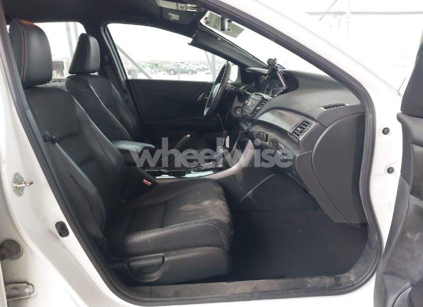 Photo 5 of 2016 Honda Accord SPORT (VIN 1HGCR2F55GA198694)