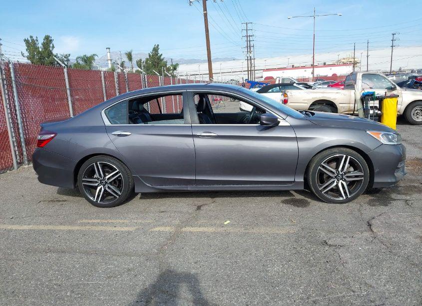 Photo 13 of 2016 Honda Accord SPORT (VIN 1HGCR2F55GA203067)