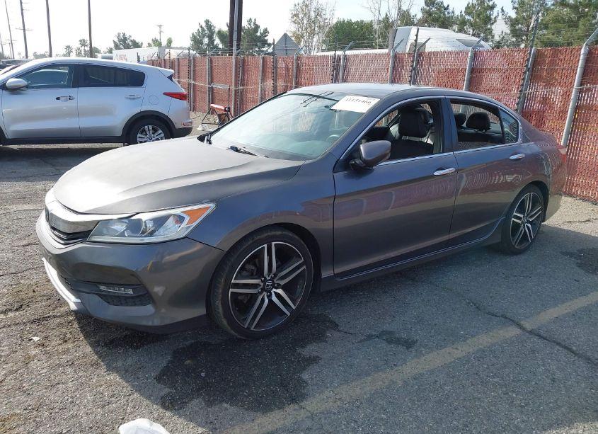 Photo 2 of 2016 Honda Accord SPORT (VIN 1HGCR2F55GA203067)