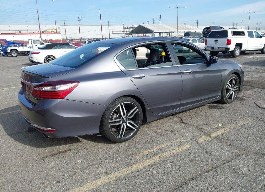 Photo 4 of 2016 Honda Accord SPORT (VIN 1HGCR2F55GA203067)
