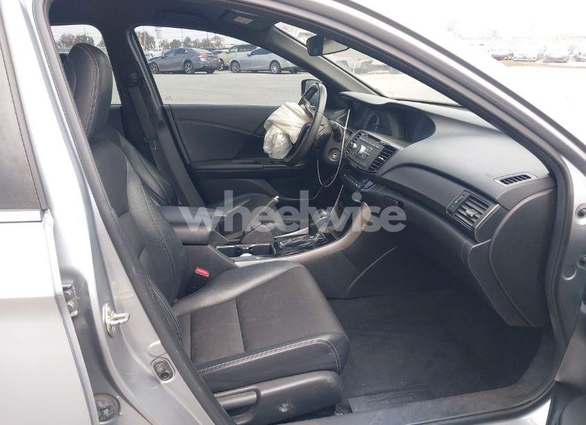 Photo 5 of 2016 Honda Accord SPORT (VIN 1HGCR2F55GA234044)