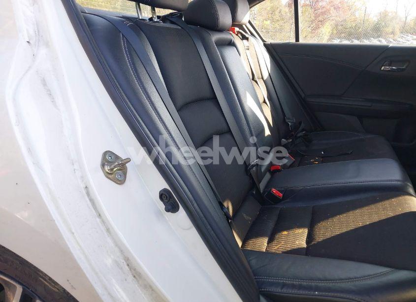 Photo 8 of 2017 Honda Accord SPORT (VIN 1HGCR2F55HA005123)