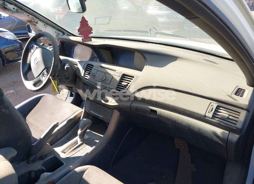 Photo 5 of 2017 Honda Accord SPORT (VIN 1HGCR2F55HA046089)