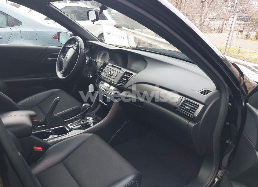 Photo 5 of 2017 Honda Accord SPORT (VIN 1HGCR2F55HA185512)