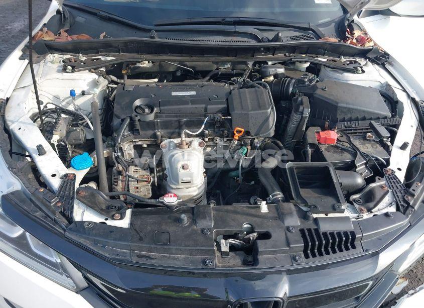 Photo 10 of 2017 Honda Accord SPORT (VIN 1HGCR2F55HA193173)