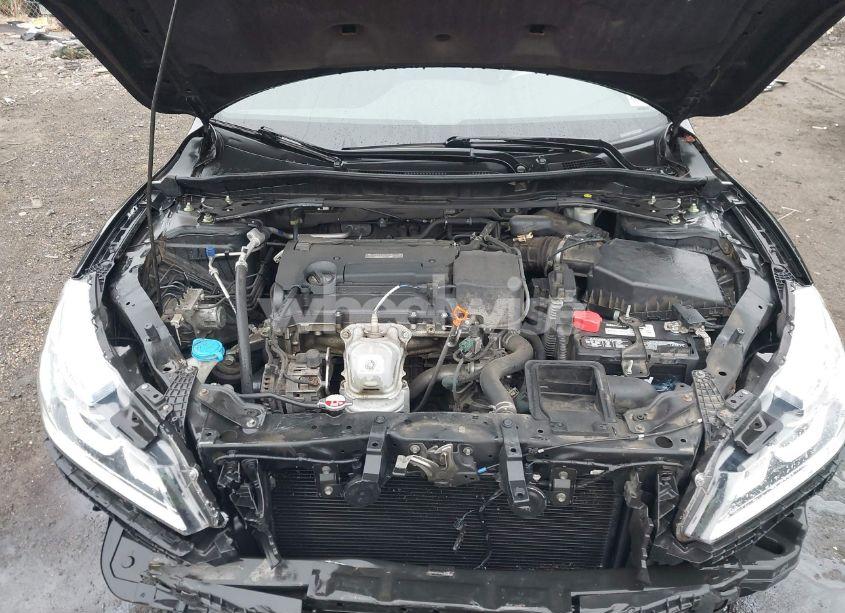 Photo 10 of 2017 Honda Accord SPORT (VIN 1HGCR2F55HA201403)