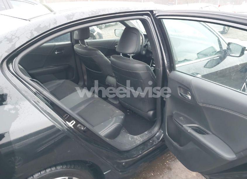 Photo 8 of 2017 Honda Accord SPORT (VIN 1HGCR2F55HA201403)