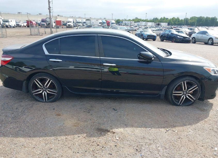 Photo 13 of 2017 Honda Accord SPORT (VIN 1HGCR2F55HA201935)