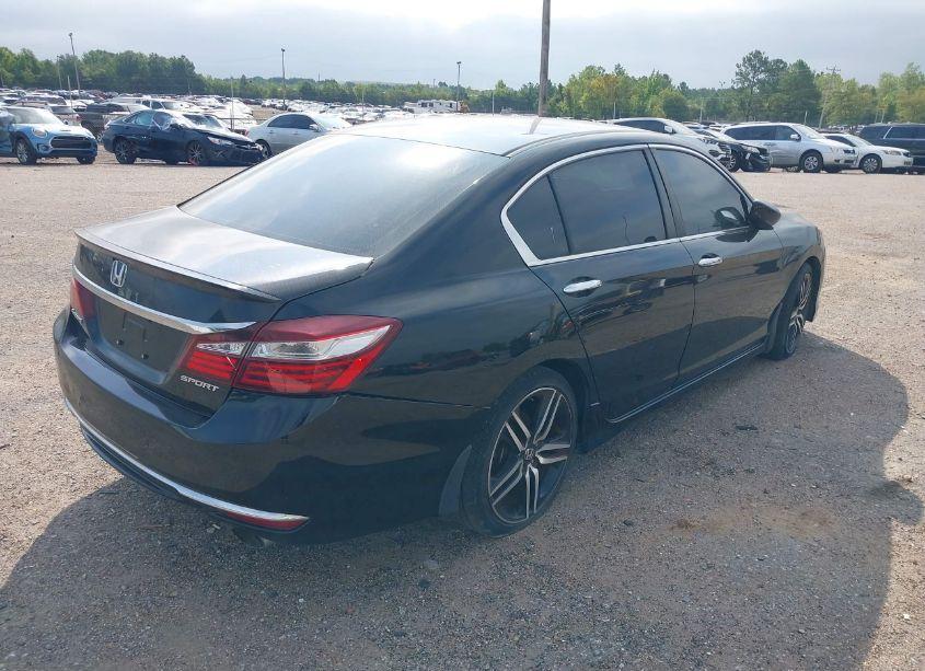 Photo 4 of 2017 Honda Accord SPORT (VIN 1HGCR2F55HA201935)