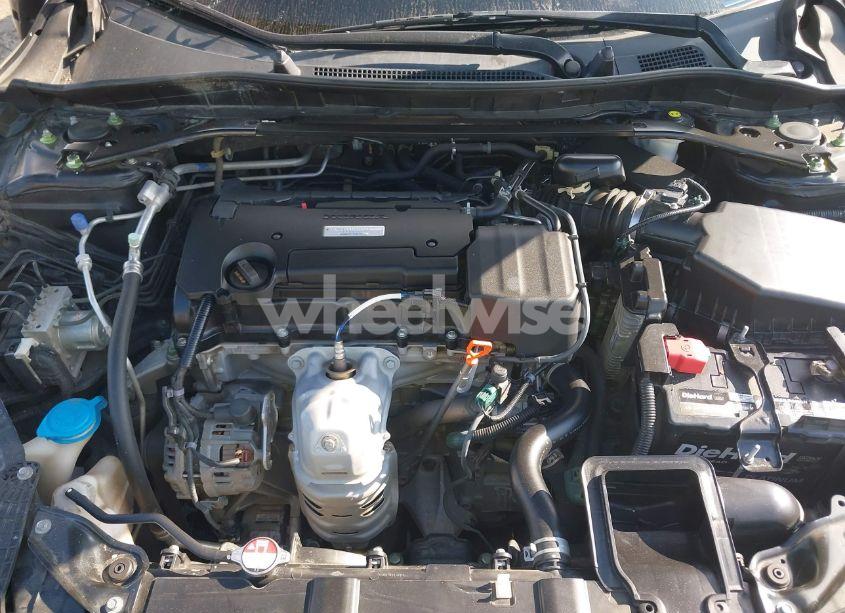 Photo 10 of 2017 Honda Accord SPORT (VIN 1HGCR2F55HA216791)