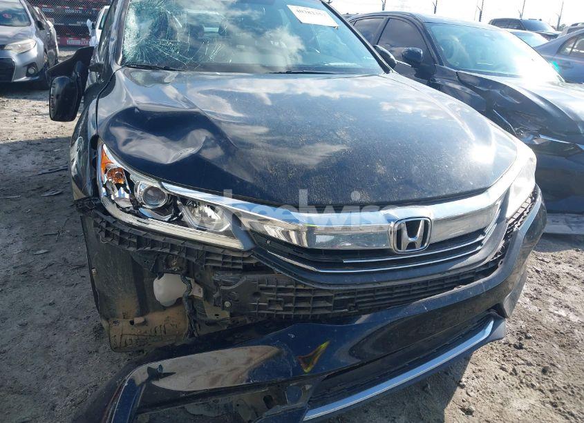 Photo 6 of 2017 Honda Accord SPORT (VIN 1HGCR2F55HA216791)