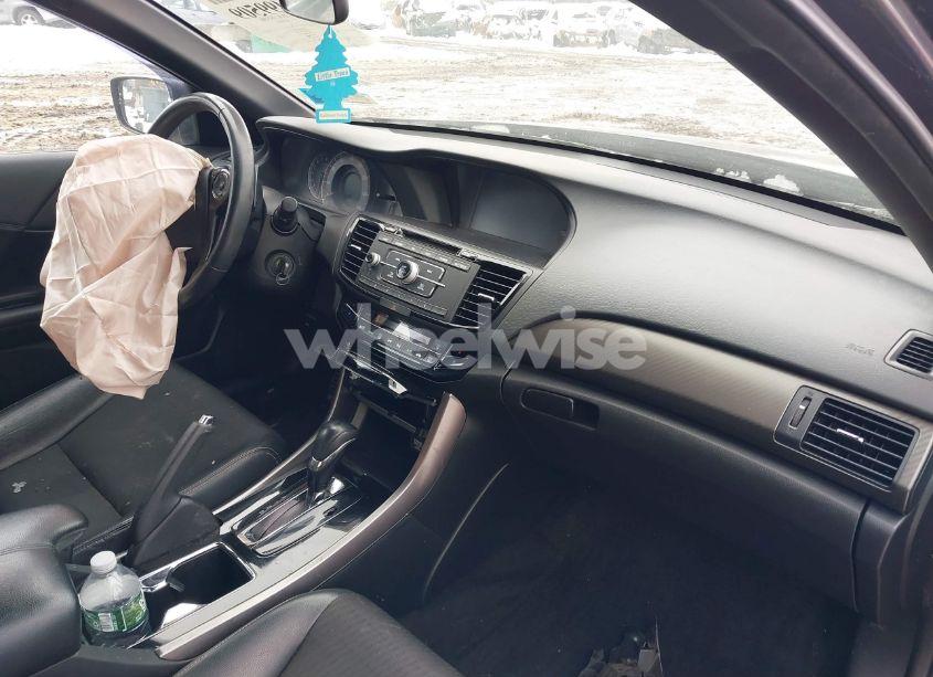 Photo 5 of 2017 Honda Accord SPORT (VIN 1HGCR2F55HA280491)