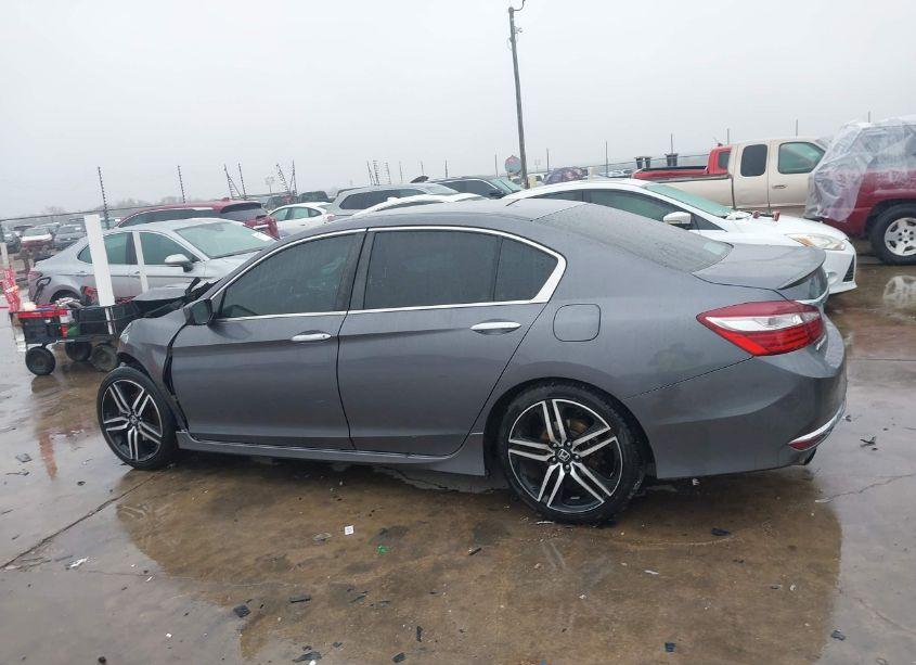 Photo 15 of 2017 Honda Accord SPORT (VIN 1HGCR2F55HA297694)