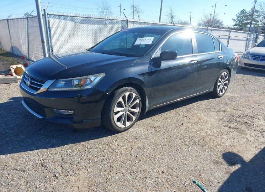 Photo 2 of 2013 Honda Accord SPORT (VIN 1HGCR2F56DA037914)