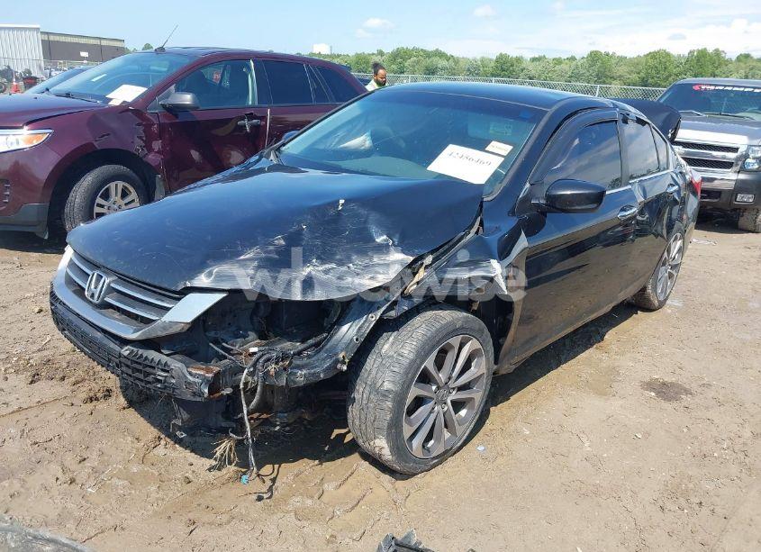 Photo 2 of 2013 Honda Accord SPORT (VIN 1HGCR2F56DA159947)