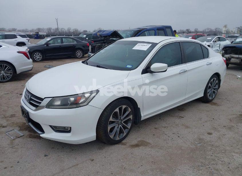 Photo 2 of 2013 Honda Accord SPORT (VIN 1HGCR2F56DA196755)