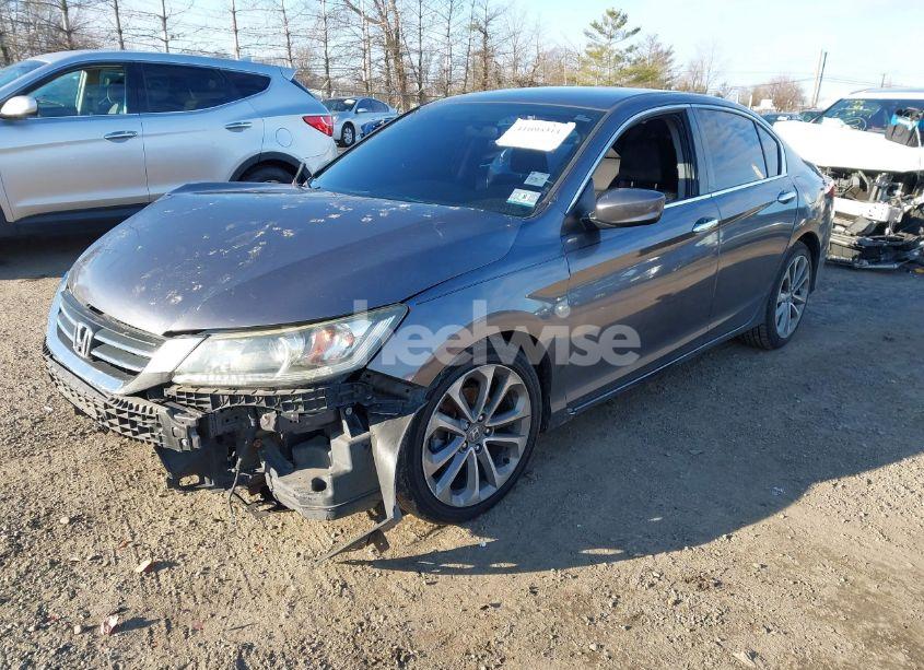 Photo 2 of 2014 Honda Accord SPORT (VIN 1HGCR2F56EA082515)