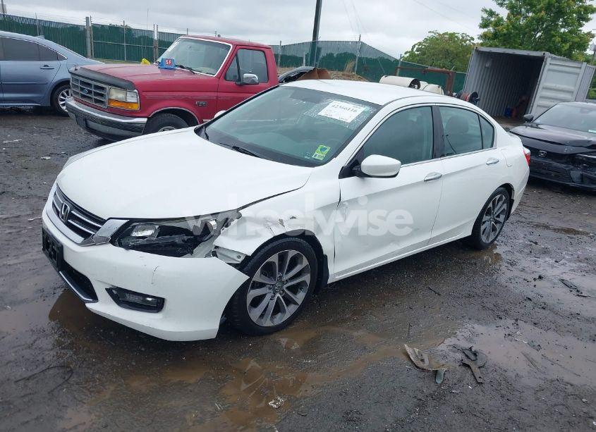 Photo 2 of 2014 Honda Accord SPORT (VIN 1HGCR2F56EA093384)