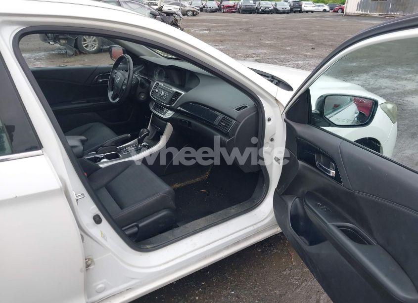 Photo 5 of 2014 Honda Accord SPORT (VIN 1HGCR2F56EA093384)