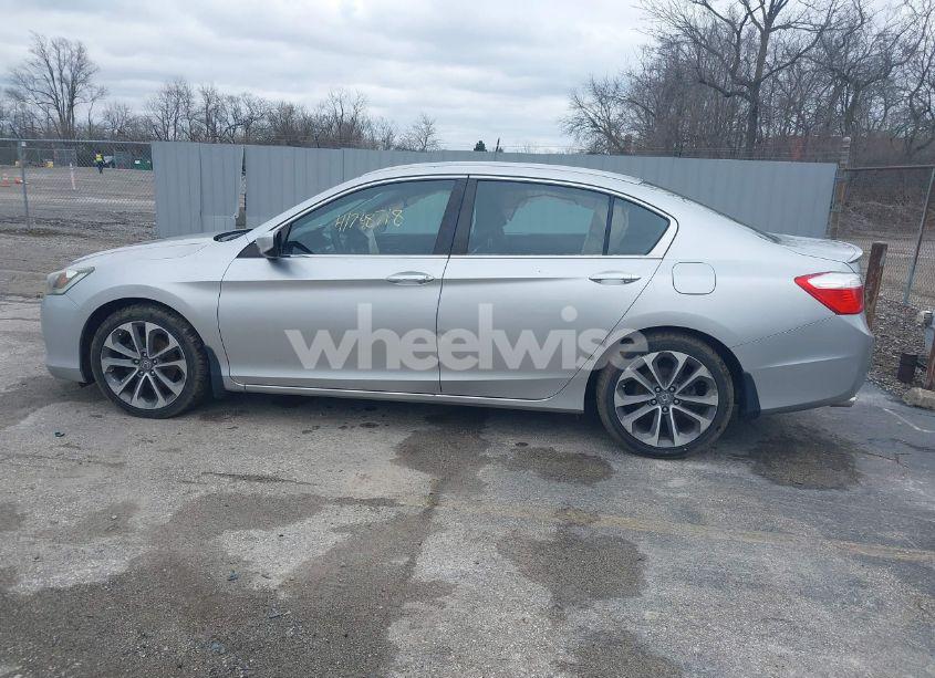 Photo 14 of 2014 Honda Accord SPORT (VIN 1HGCR2F56EA128988)