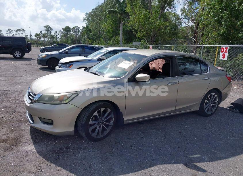 Photo 2 of 2014 Honda Accord SPORT (VIN 1HGCR2F56EA241517)