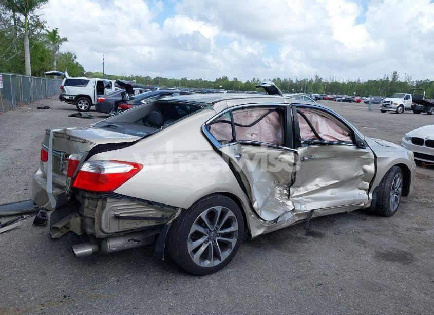 Photo 4 of 2014 Honda Accord SPORT (VIN 1HGCR2F56EA241517)