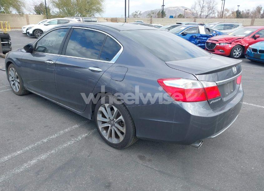 Photo 3 of 2015 Honda Accord SPORT (VIN 1HGCR2F56FA004429)