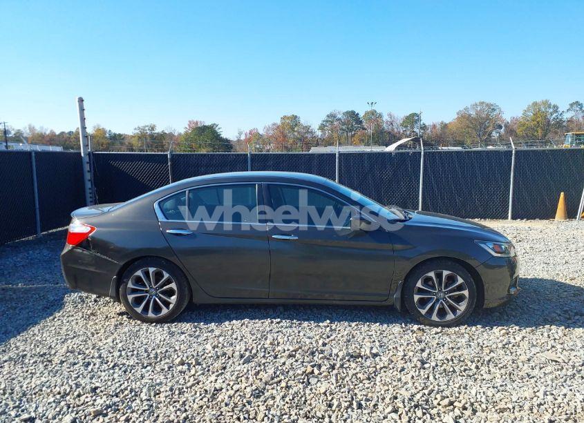 Photo 13 of 2015 Honda Accord SPORT (VIN 1HGCR2F56FA012837)