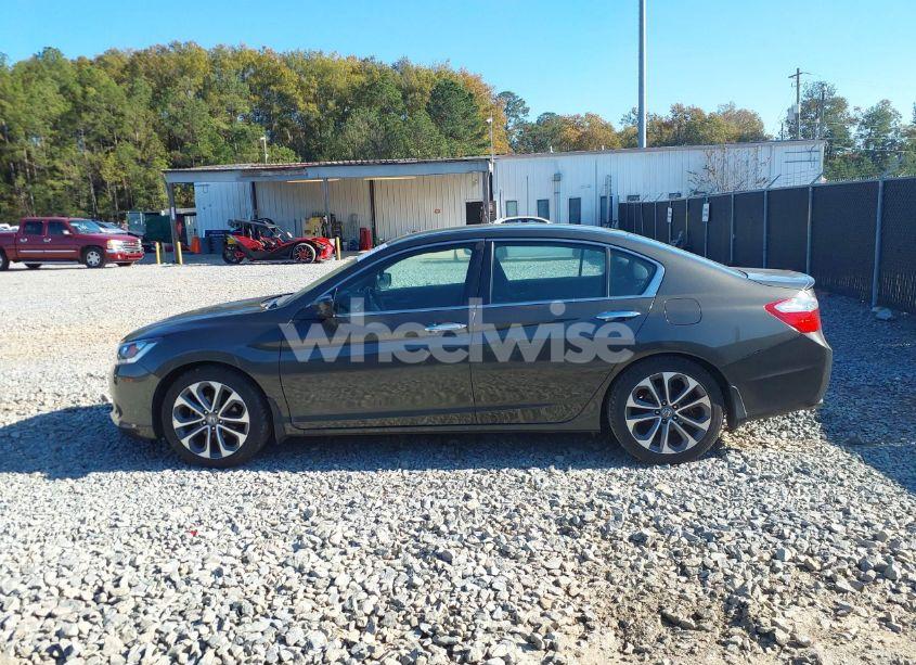 Photo 14 of 2015 Honda Accord SPORT (VIN 1HGCR2F56FA012837)