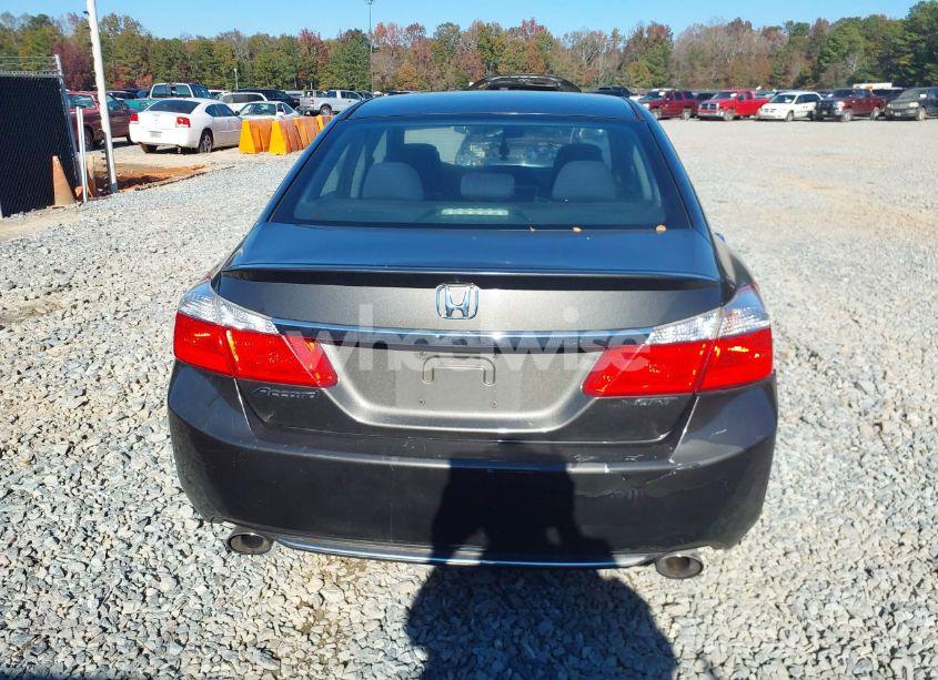 Photo 16 of 2015 Honda Accord SPORT (VIN 1HGCR2F56FA012837)