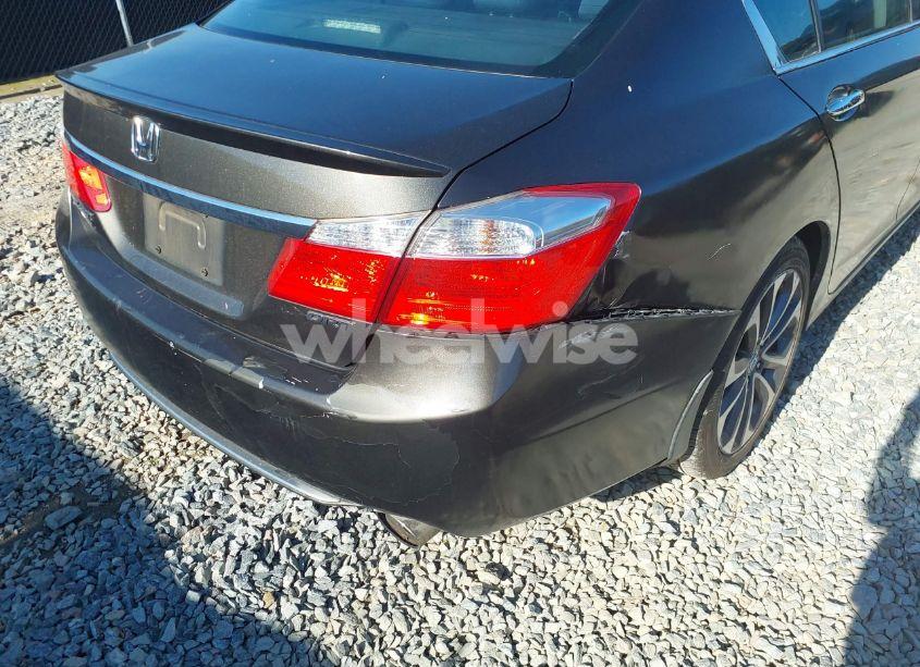 Photo 17 of 2015 Honda Accord SPORT (VIN 1HGCR2F56FA012837)